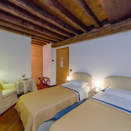 San Lorenzo Gasthuis 2*